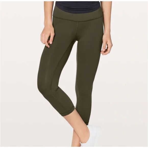 Lululemon Wunder Under Crop‎ Full On Luxtreme 21" Dark Olive Athletic Size 6 - Picture 1 of 5